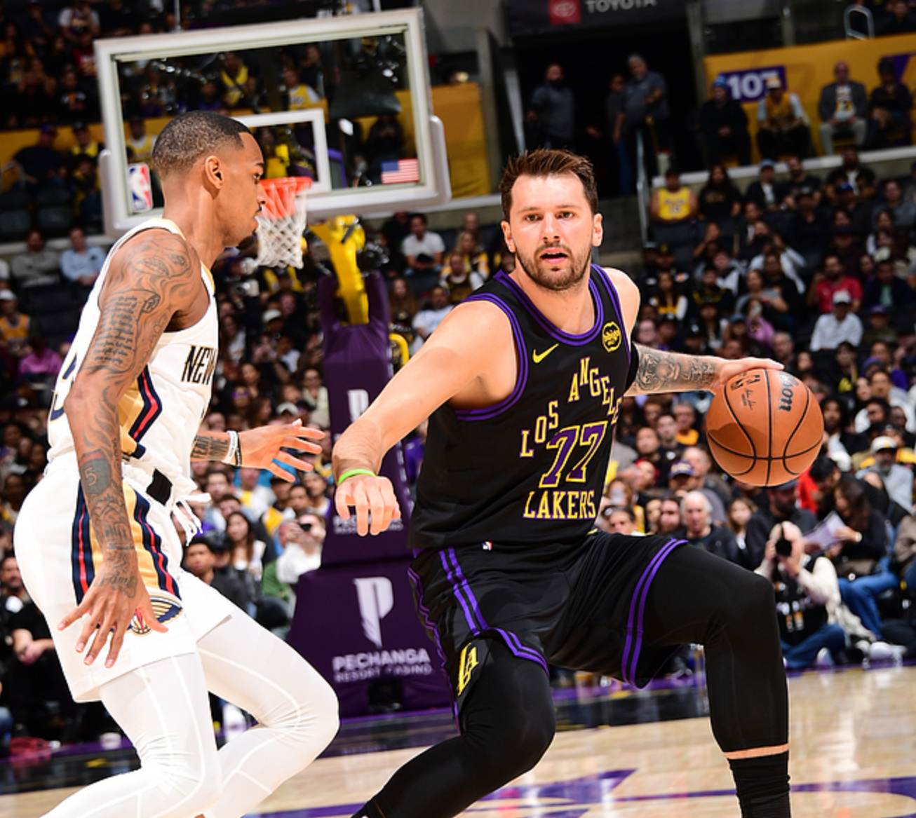 espn nba-湖人110-101击败鹈鹕!东契奇创50年队史纪录,老詹创3个NBA纪录